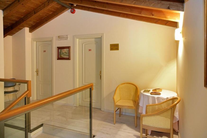 Hotel Ristorante Miralago Garda  Exteriér fotografie